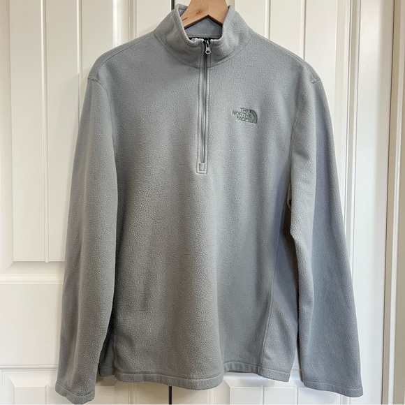 The North Face Other - The North Face Mens Quarter Zip Fleece Pullover in Gray, Size M